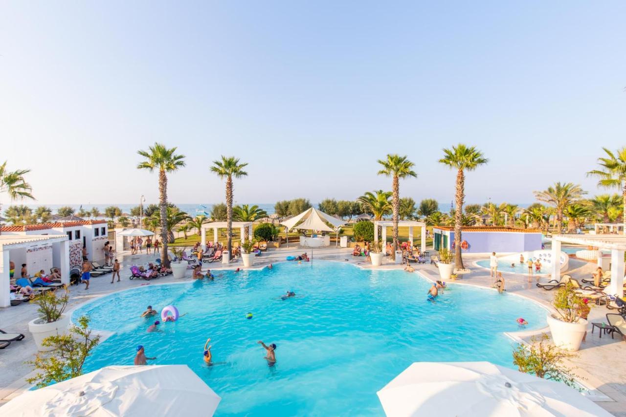 קאזלבורדינו Centro Vacanze Poker מראה חיצוני תמונה